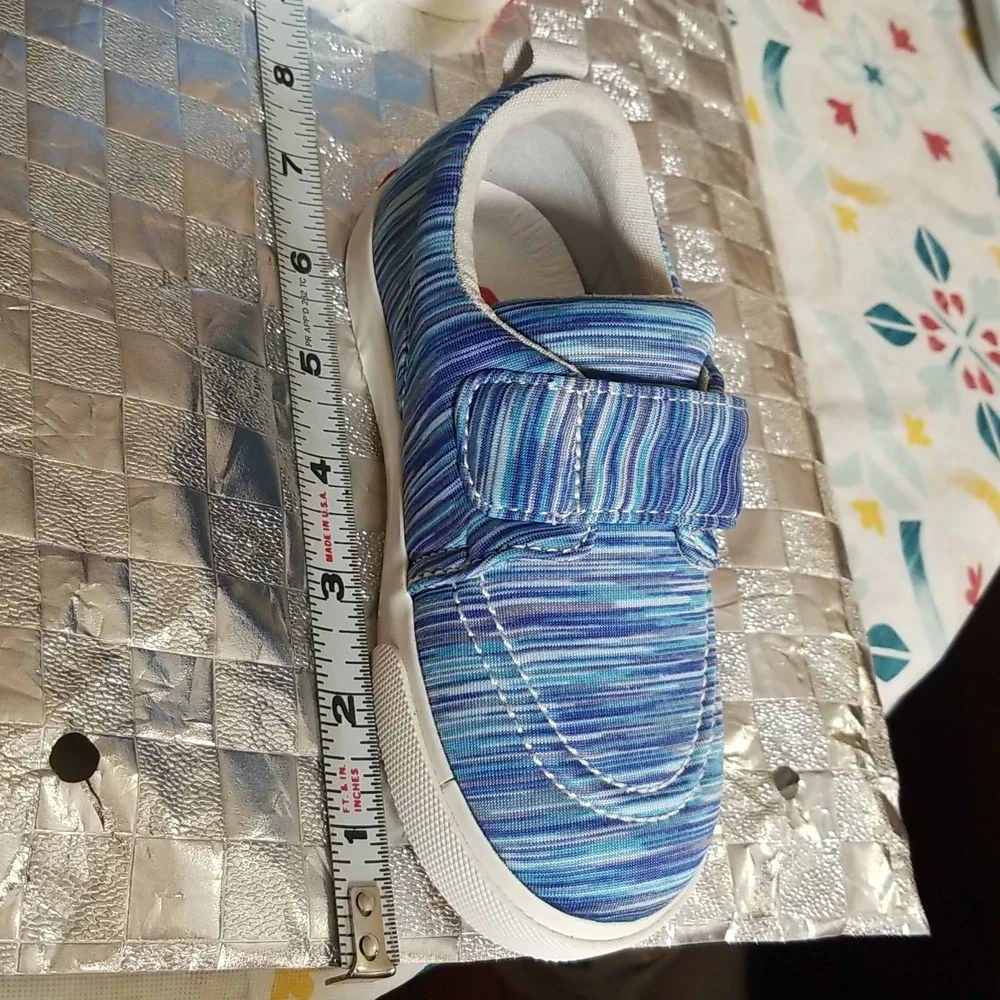NWOT See Kai Run Velcro Wyatt Blue Jersey Sneakers - Preschool Size 12